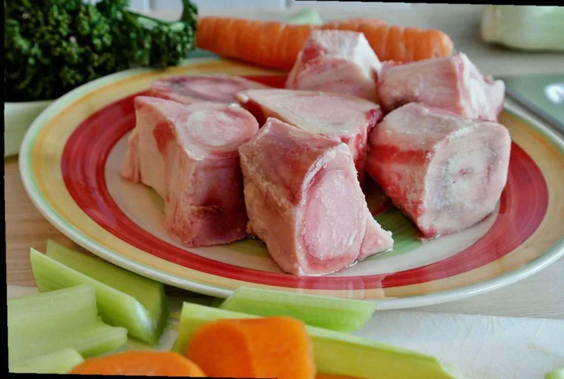 Բանջարեղենի ավելացում - հայկական խաշլամա պատրաստելու ավանդական եղանակը