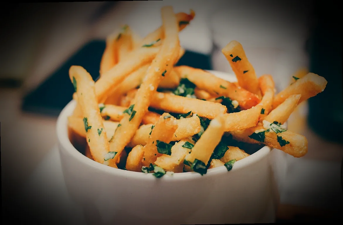 Սխտորի ավելացում - ինչպես պատրաստել տոմատի մածուկ առանց հավելումների